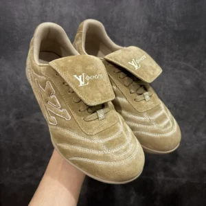 Louis Vuitton Footprint