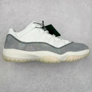 Air Jordan 11