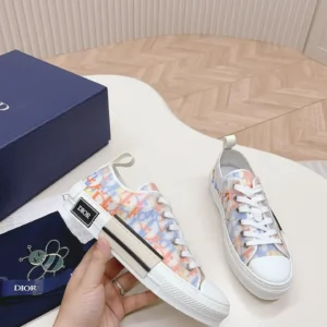Dior B23