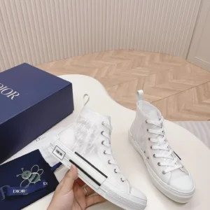 Dior B23