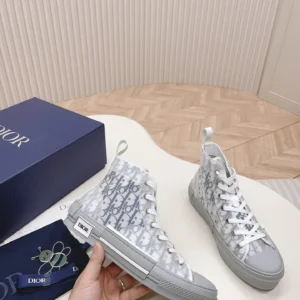 Dior B23