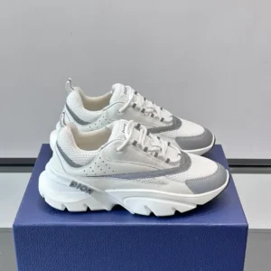 Dior B22