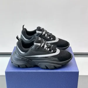 Dior B22