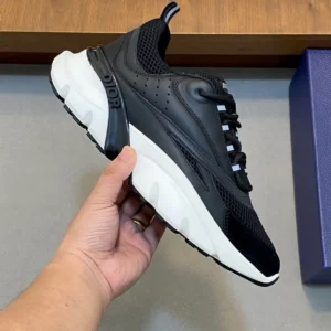 Dior B22