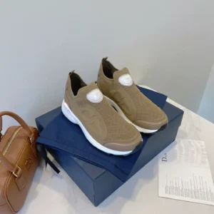 Dior B30